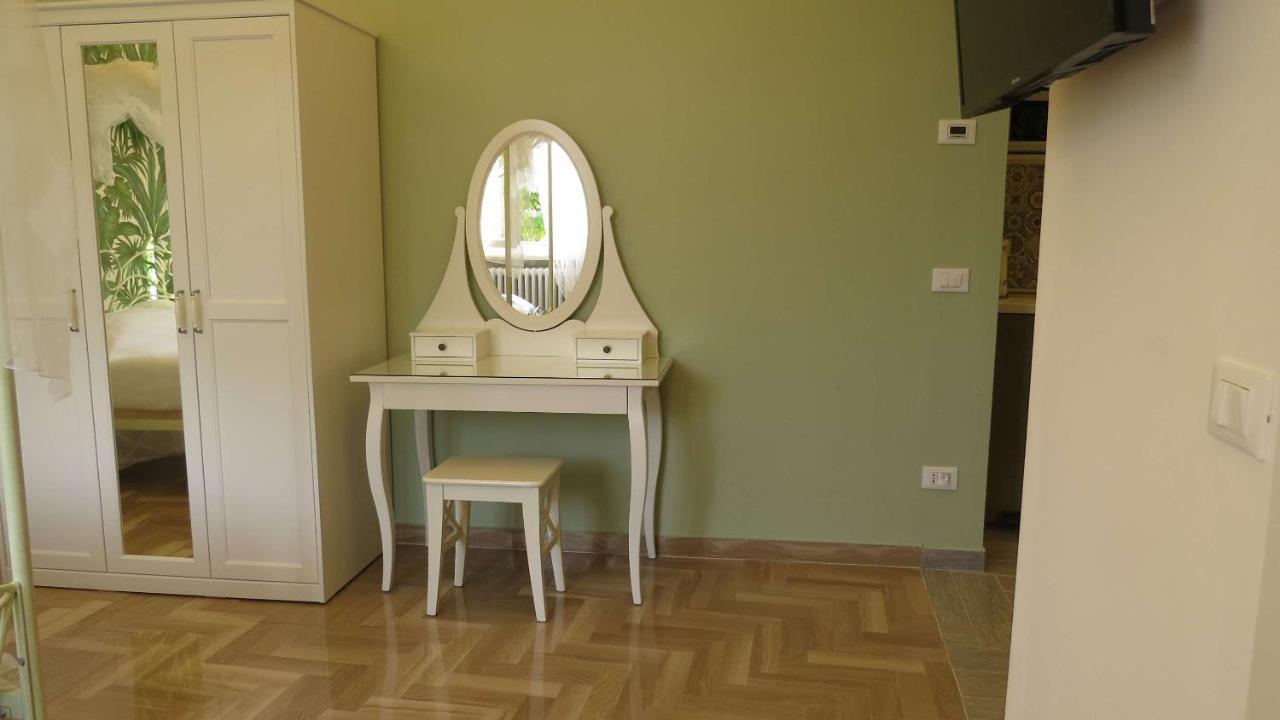 Il Gelso Di Barcuzzi Bed & Breakfast Lonato Ngoại thất bức ảnh