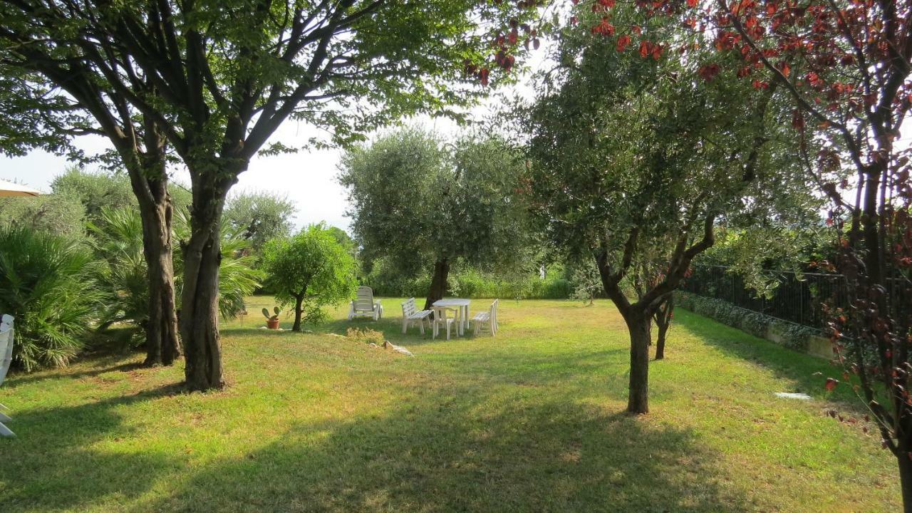 Il Gelso Di Barcuzzi Bed & Breakfast Lonato Ngoại thất bức ảnh