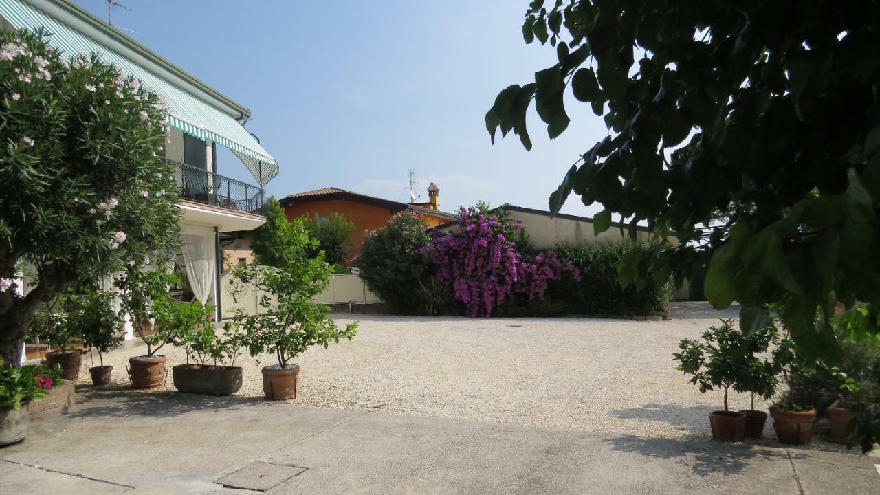 Il Gelso Di Barcuzzi Bed & Breakfast Lonato Ngoại thất bức ảnh